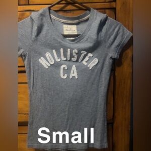 Juniors Size Small Hollister shirt